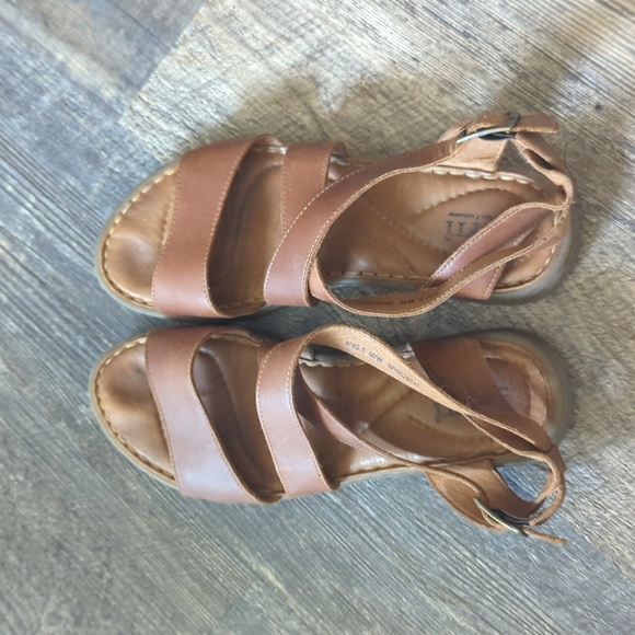 Born Shoes - Born leather sandals